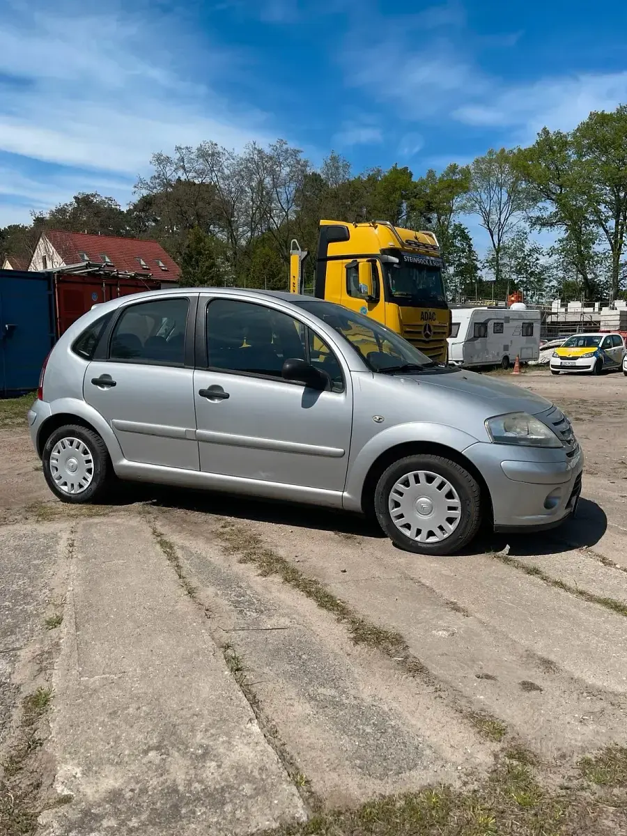 Gebraucht Citroën C3 86 PS (63 kW) 2007 Silber Kleinwagen