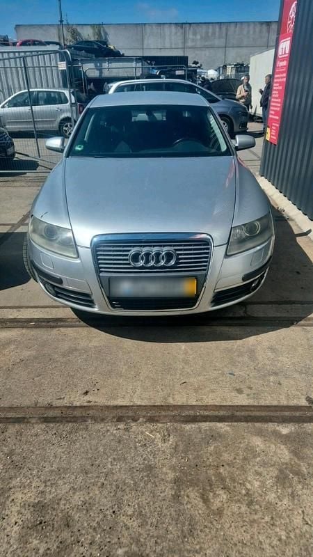 Second-hand Audi A6 180 CP (132 kW) 2005 Berlinǎ