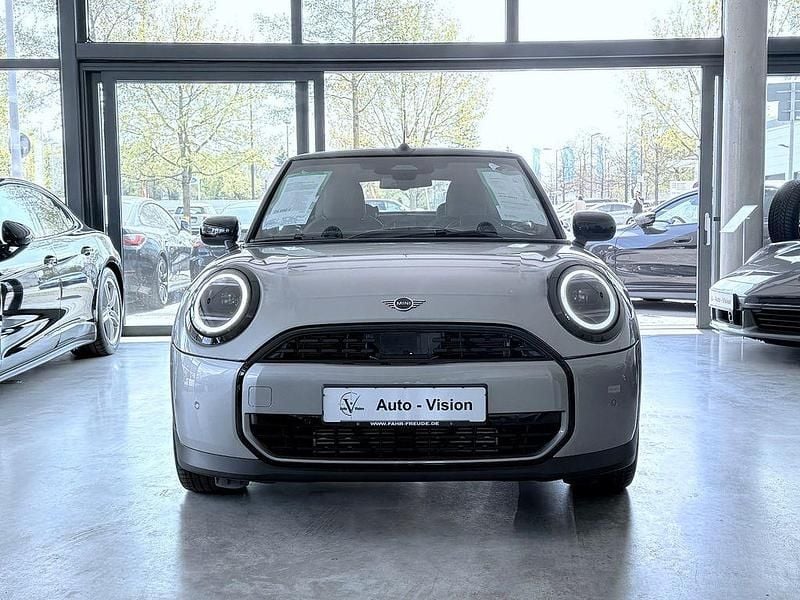 Second-hand Mini Cooper Cabriolet Classic 163 CP (119 kW) 2025 Argintiu Cabrio