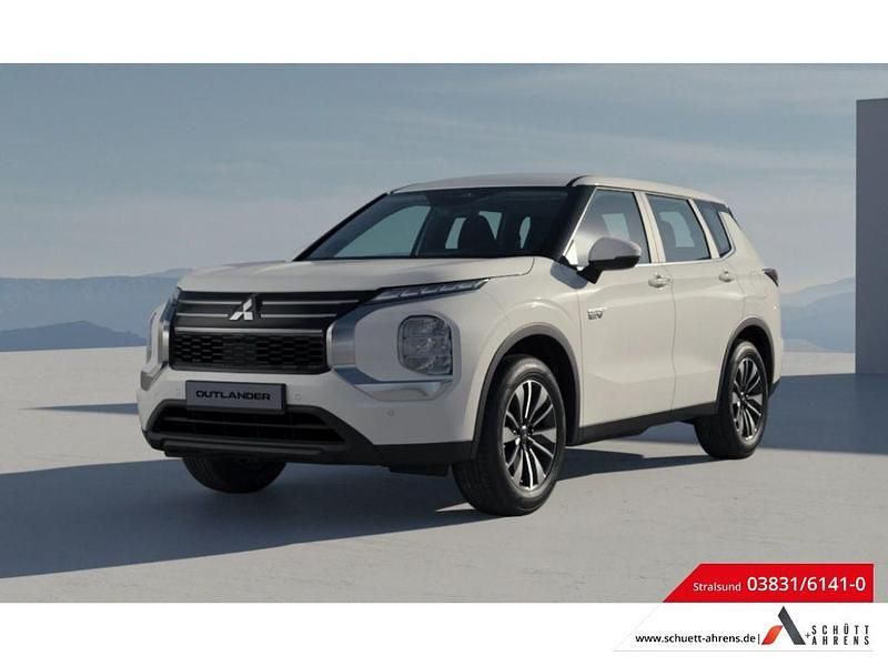 Weiß Neu 2025 Mitsubishi Outlander P-HEV Basis SUV | 43.590 € - Bild 1/4