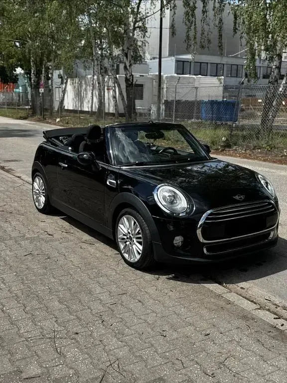 Gebraucht Mini Cooper 136 PS (100 kW) 2017 Schwarz Kleinwagen
