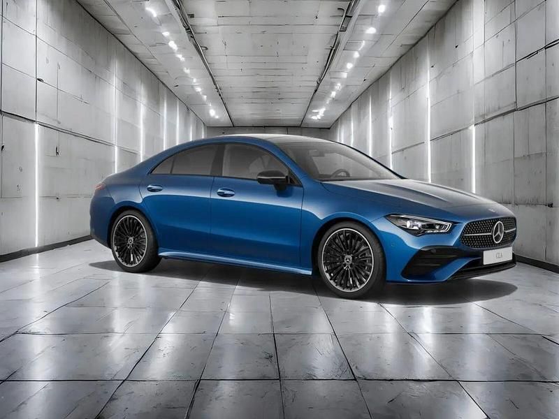 Gebraucht Mercedes CLA220 AMG 190 PS (139 kW) 2024 Metalliclack spektralblau (metallic) Limousine