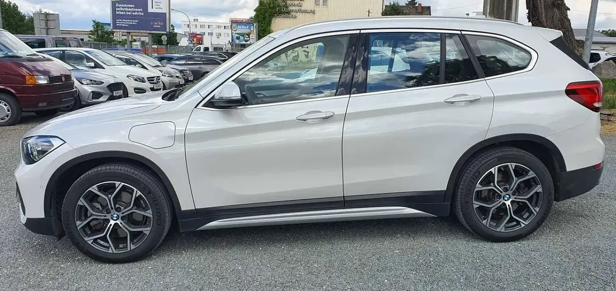 Gebraucht BMW X1 xLine 125 PS (91 kW) 2021 Mineralweiss metallic SUV