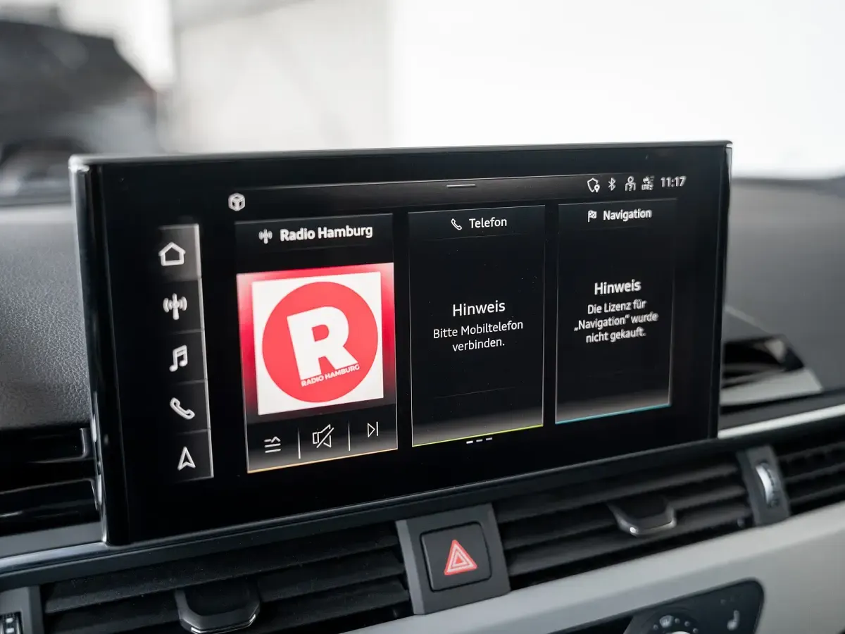 Gebraucht Audi S4 Design 341 PS (250 kW) 2024 Weiß Kombi