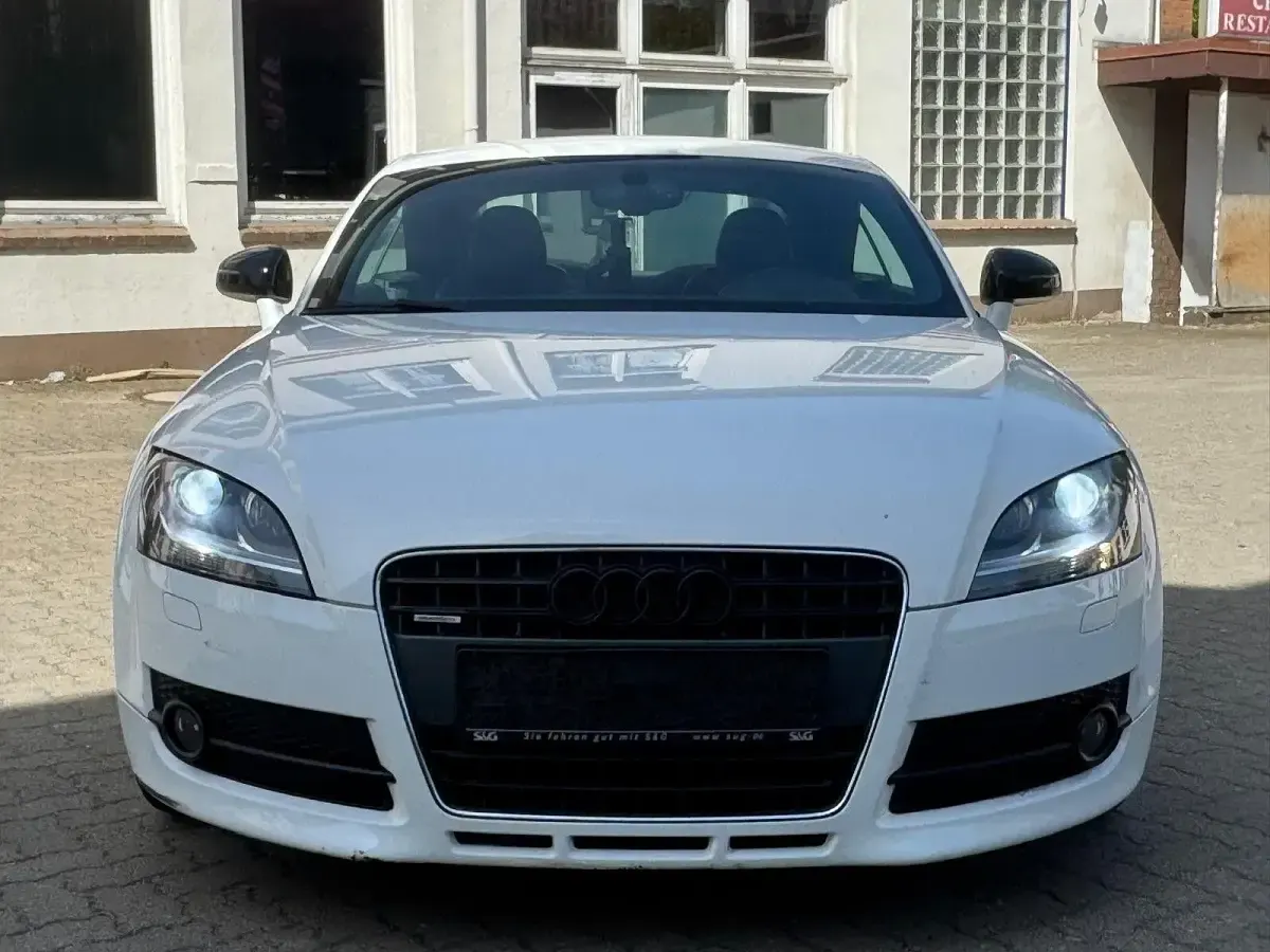 Używany Audi TT S-Line 170 KM (125 kW) 2008 Biały Coupe