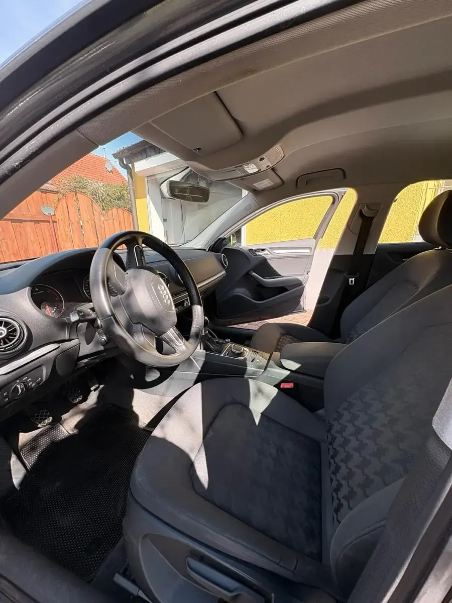 Gebraucht Audi A3 110 PS (80 kW) 2015 Grau Limousine