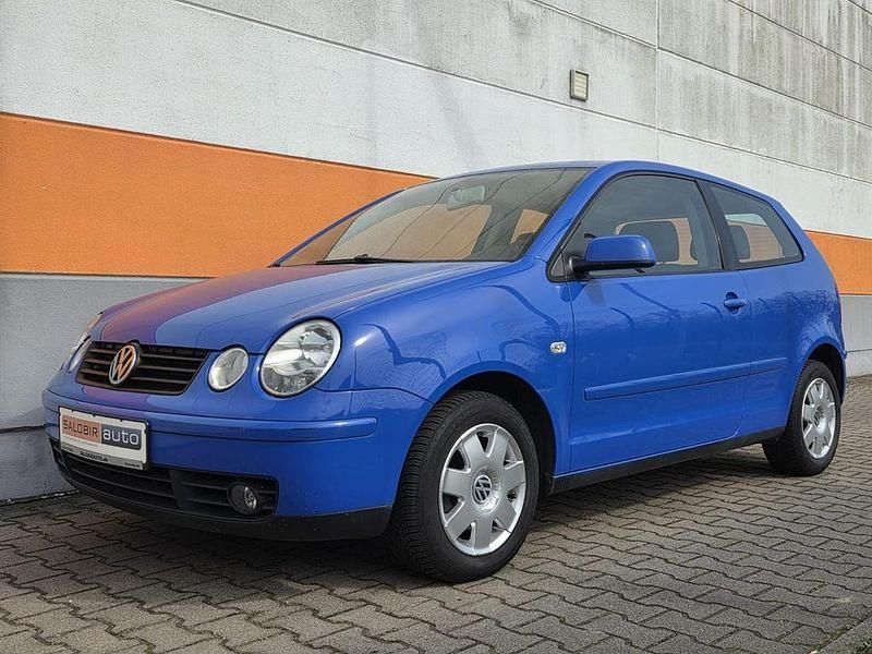 Gebraucht VW Polo Highline 64 PS (47 kW) 2003 Blau Kleinwagen