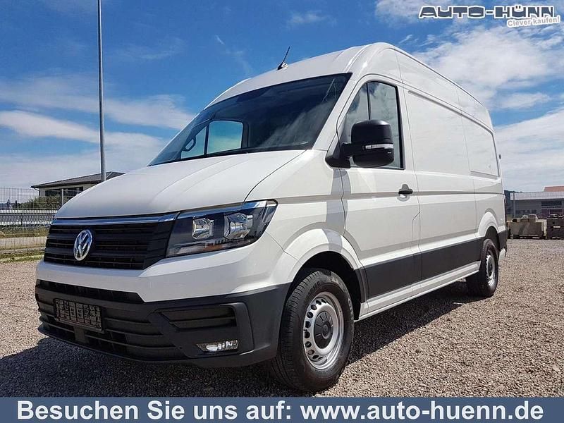 Weiß Gebraucht 2023 VW Crafter Van | 39.990 € (Teuer) - Bild 1/4