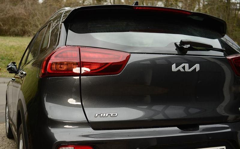 Gebraucht Kia Niro Vision 150 kW (204 PS) 2021 Grau SUV