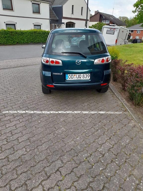 Second-hand Mazda 2 Active 80 CP (58 kW) 2007 Verde Hatchback