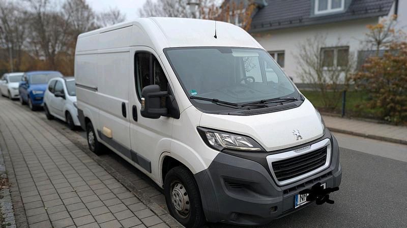 Weiß Gebraucht 2015 Peugeot Boxer Van | 9.250 € - Bild 1/4