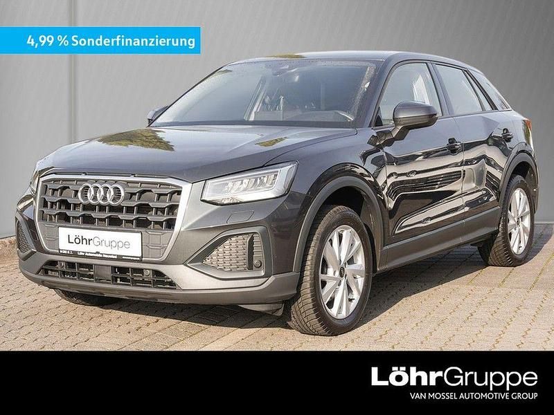 Manhattangrau metallic Gebraucht 2022 Audi Q2 Comfort SUV | 23.680 € (Fairer Preis) - Bild 1/3