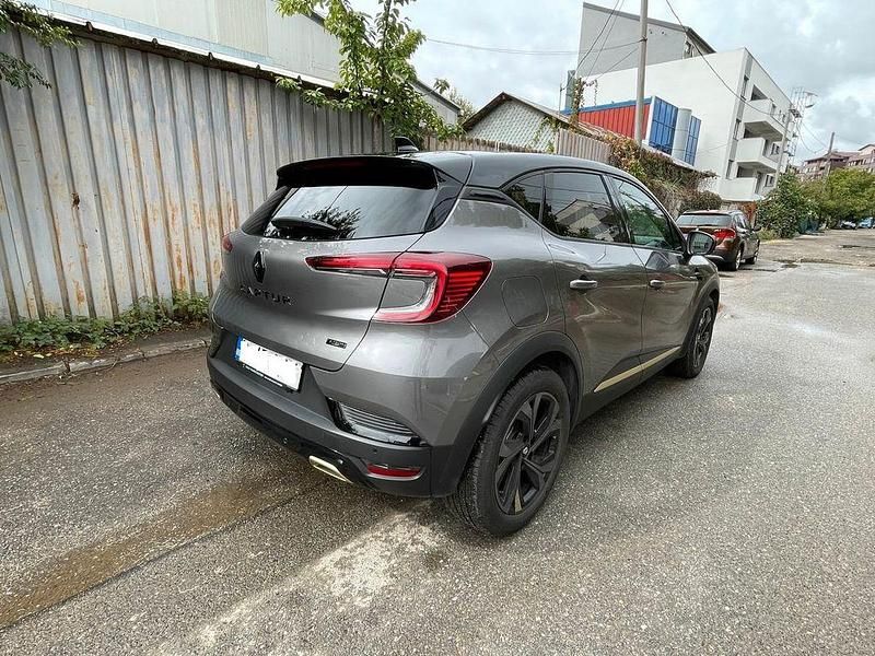 Gebraucht Renault Captur Engineered 145 PS (106 kW) 2023 Grau SUV