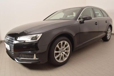 Gebraucht Audi A4 Sport 150 PS (110 kW) 2018 Schwarz metallic Kombi