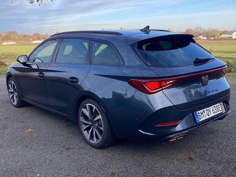 Gebraucht Cupra Leon 150 PS (110 kW) 2023 Grau Kombi
