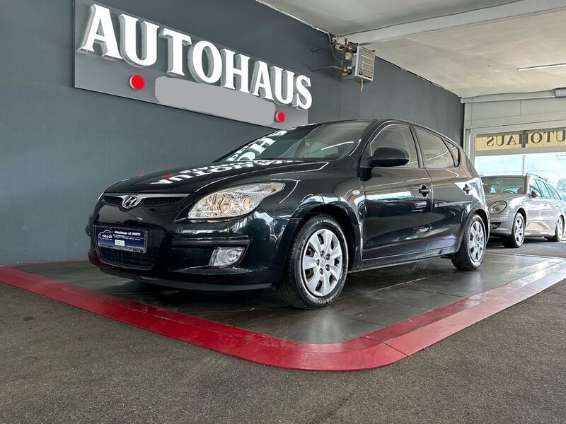 Schwarz Gebraucht 2008 Hyundai i30 Comfort Limousine | 2.300 € (Guter Preis) - Bild 1/4