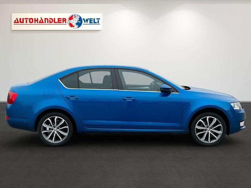 Gebraucht Skoda Octavia 110 PS (80 kW) 2015 Blau Kleinwagen