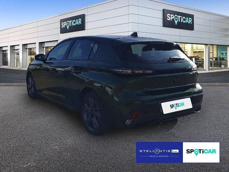 Gebraucht Peugeot 308 Active 131 PS (96 kW) 2024 Grün Limousine