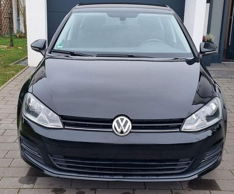 Schwarz Gebraucht 2014 VW Golf VII Trendline Kombi | 6.990 € (Guter Preis) - Bild 1/4