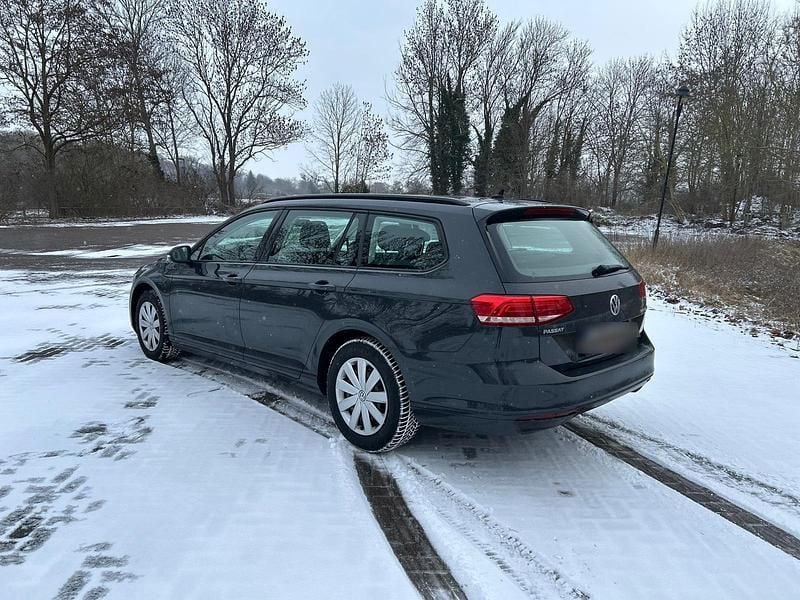 Gebraucht VW Passat 150 PS (110 kW) 2017 Andere farben Kombi