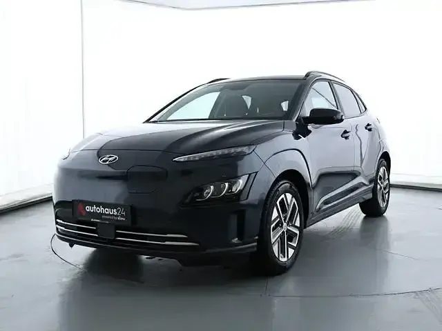 Gebraucht Hyundai Kona Trend 100 kW (136 PS) 2023 Blau SUV