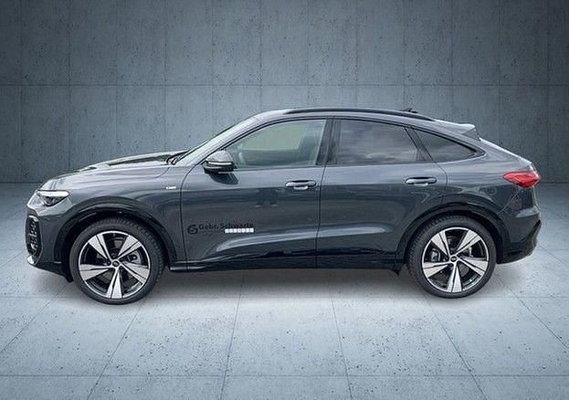 Gebraucht Audi Q5 Sportback Ambiente 204 PS (150 kW) 2025 Tamboragrau metallic SUV