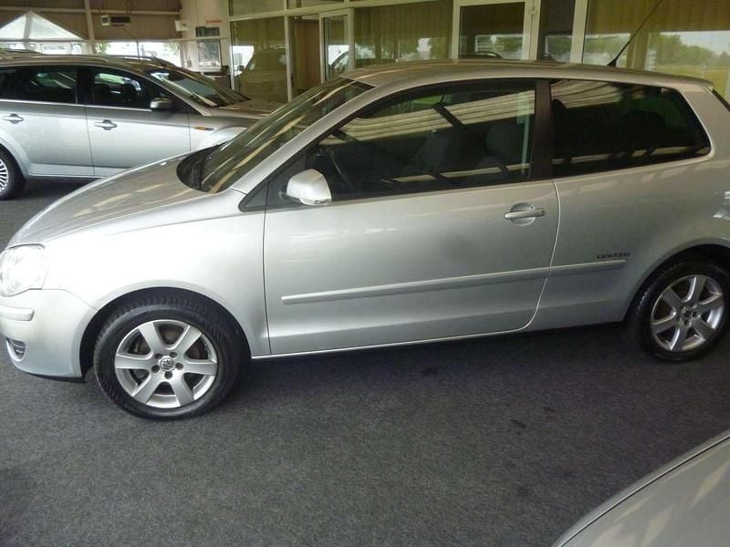 Silber Gebraucht 2008 VW Polo United Limousine | 2.900 € (Guter Preis) - Bild 1/4