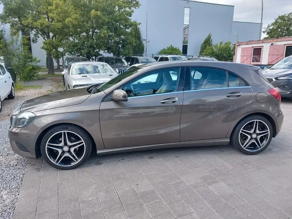 Gebraucht Mercedes A220 170 PS (125 kW) 2014 Grau Kleinwagen