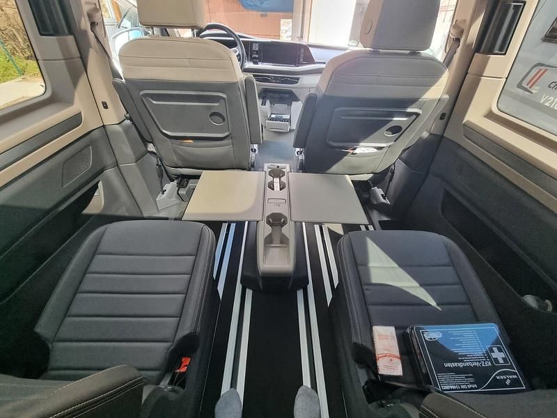 Gebraucht VW Multivan Edition 150 PS (110 kW) 2023 Weiß Van