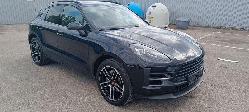 Gebraucht Porsche Macan 245 PS (180 kW) 2021 Schwarz SUV