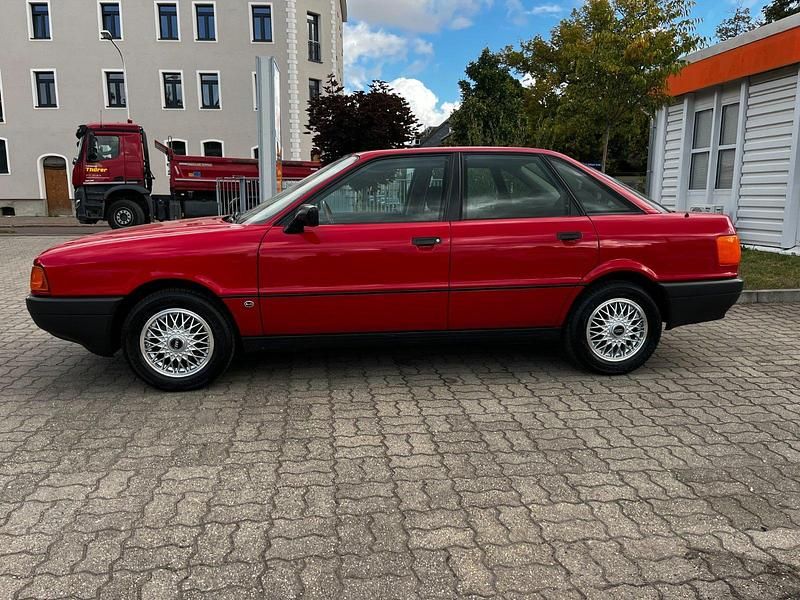 Second-hand Audi 80 69 CP (50 kW) 1990 Roșu Berlinǎ