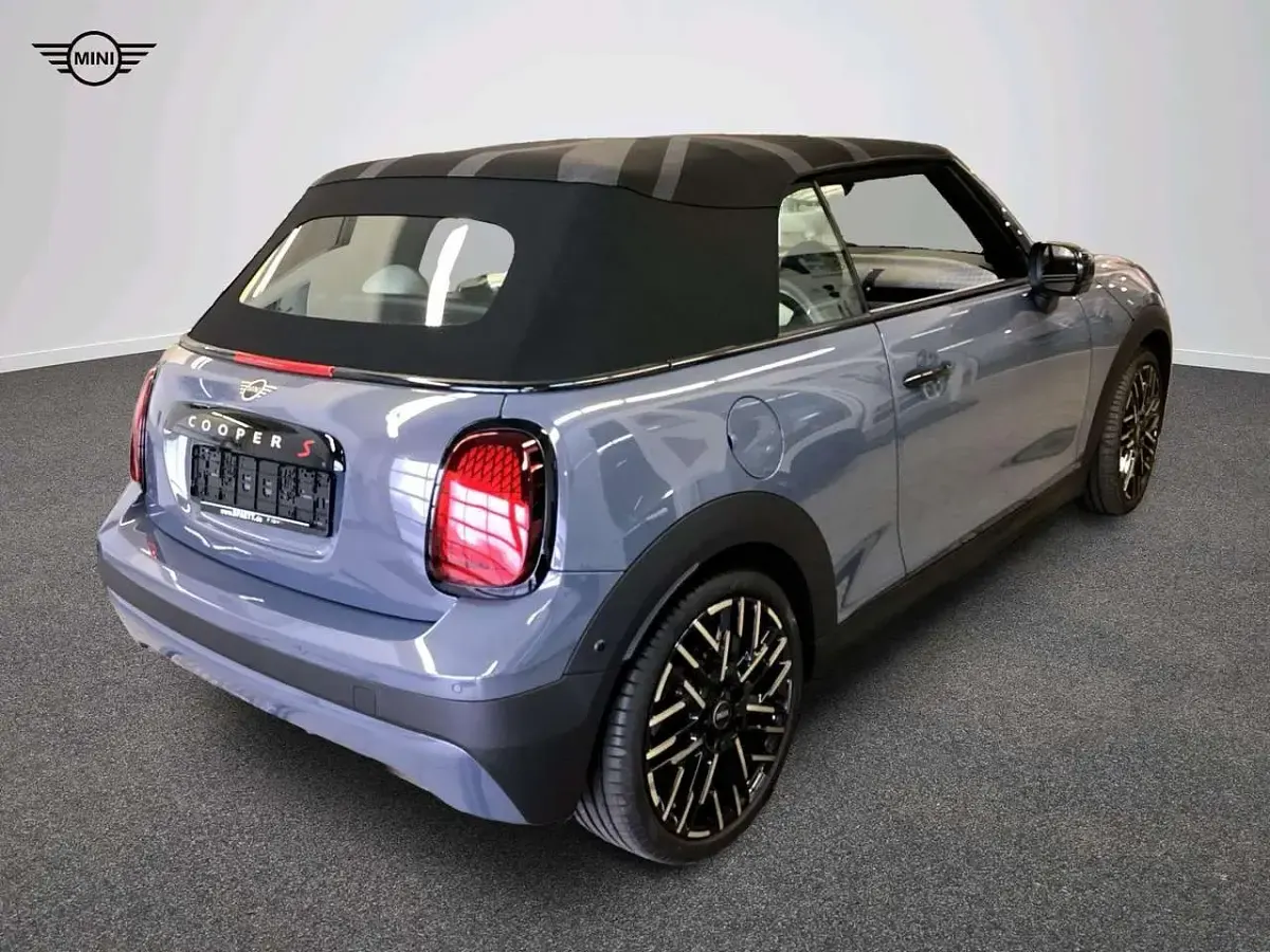 Gebraucht Mini Cooper S Cabriolet Favoured 204 PS (150 kW) 2024 Grau Cabrio