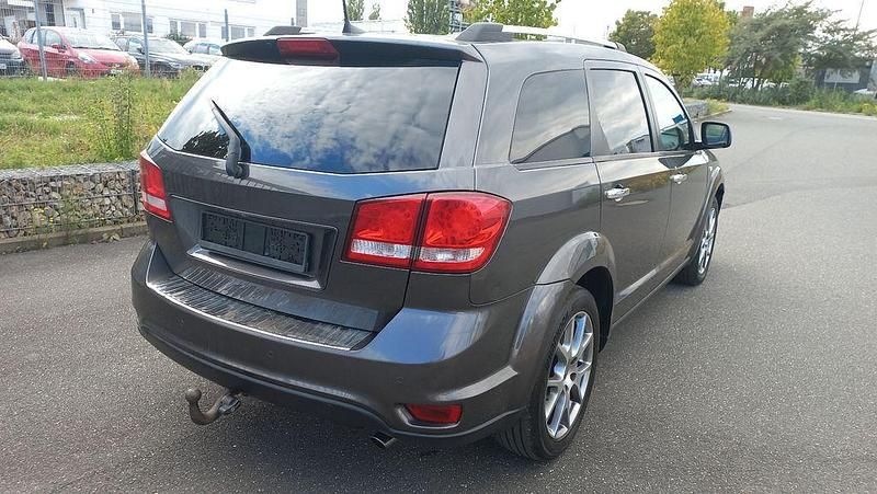 Gebraucht Fiat Freemont Lounge 170 PS (125 kW) 2015 Grau SUV