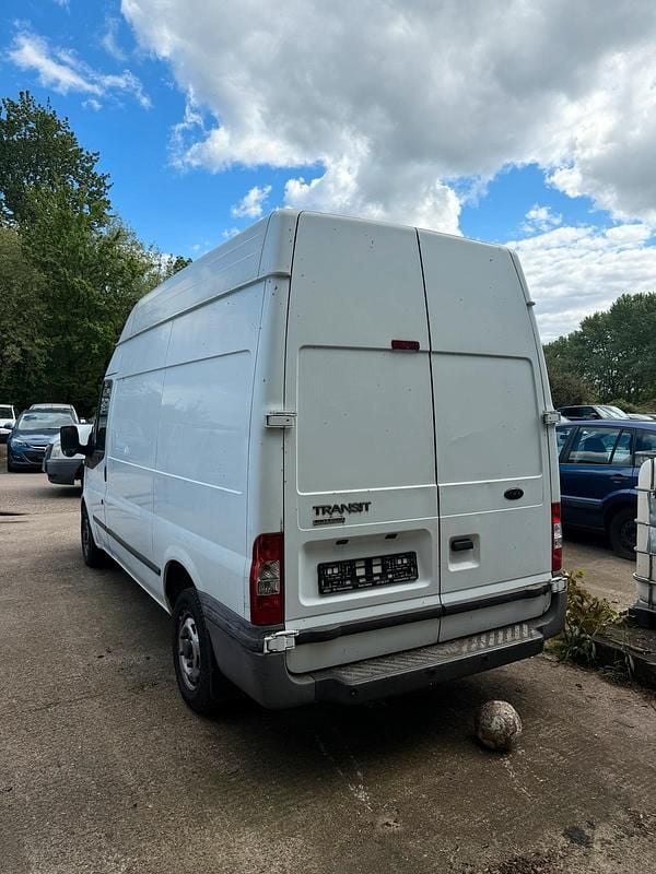 Second-hand Ford Transit 101 CP (74 kW) 2013 Alb Pickup