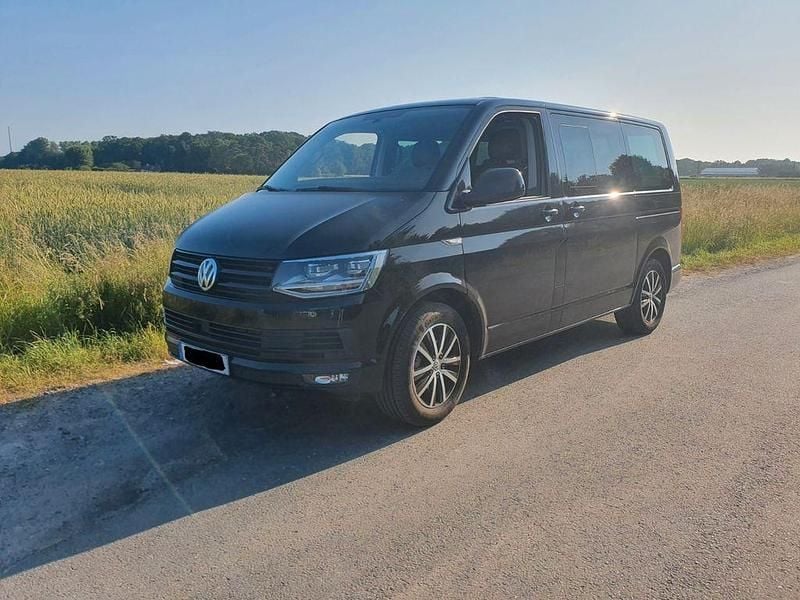 Schwarz Gebraucht 2017 VW T6 Highline Van | 36.000 € (Guter Preis) - Bild 1/4