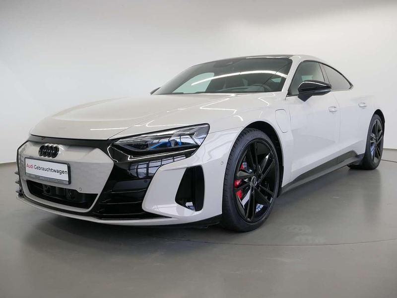 Gebraucht Audi e-tron GT quattro Sport 439 kW (598 PS) 2024 Beige Limousine
