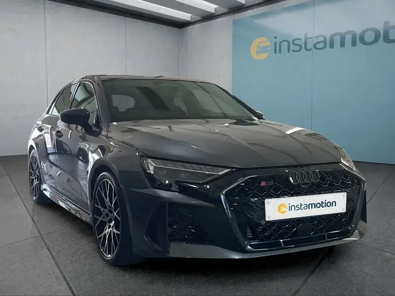 Neu Audi RS3 Sportback 400 PS (294 kW) 2025 Grau Kleinwagen