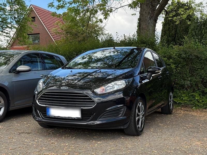 Schwarz Gebraucht 2014 Ford Fiesta Kleinwagen | 6.300 € (Fairer Preis) - Bild 1/4
