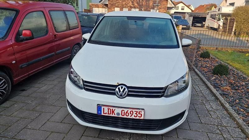 Gebraucht VW Touran 105 PS (77 kW) 2011 Weiß Van / Kleinbus