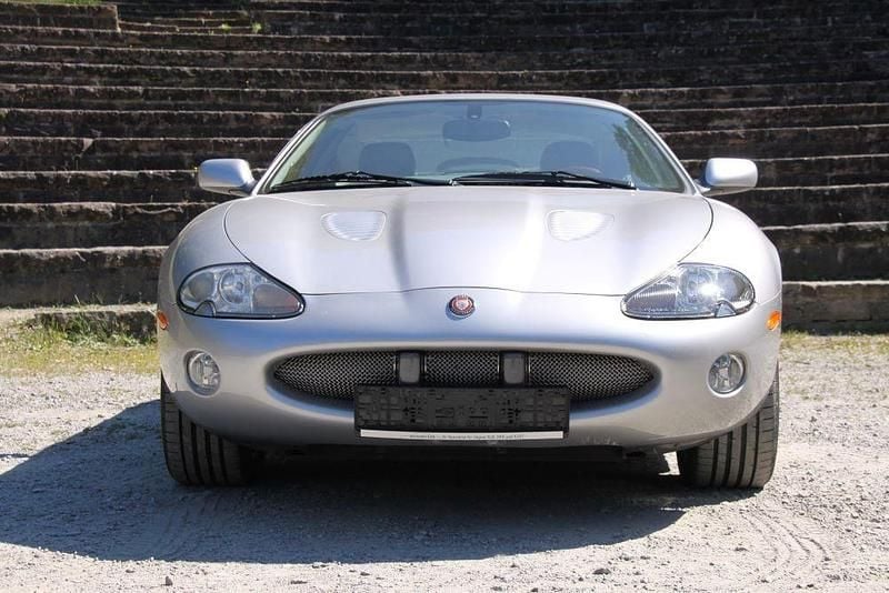 Gebraucht Jaguar XKR 363 PS (266 kW) 2001 Silber Coupé
