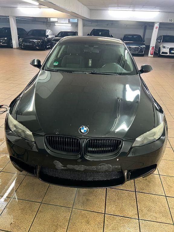 Schwarz Gebraucht 2007 BMW 320 Coupé | 5.500 € (Fairer Preis) - Bild 1/4