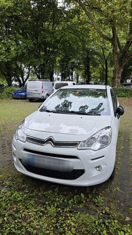 Weiß Gebraucht 2015 Citroën C3 Red Block Kleinwagen | 5.490 € (Fairer Preis) - Bild 1/4