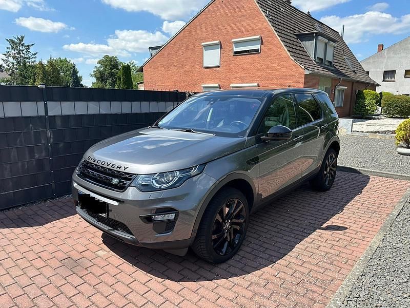 Grau Gebraucht 2016 Land Rover Discovery Sport HSE Luxury SUV | 17.499 € (Fairer Preis) - Bild 1/4