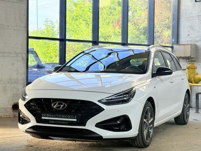 Weiß Gebraucht 2022 Hyundai i30 Edition 30+ Kombi | 17.900 € (Guter Preis) - Bild 1/4
