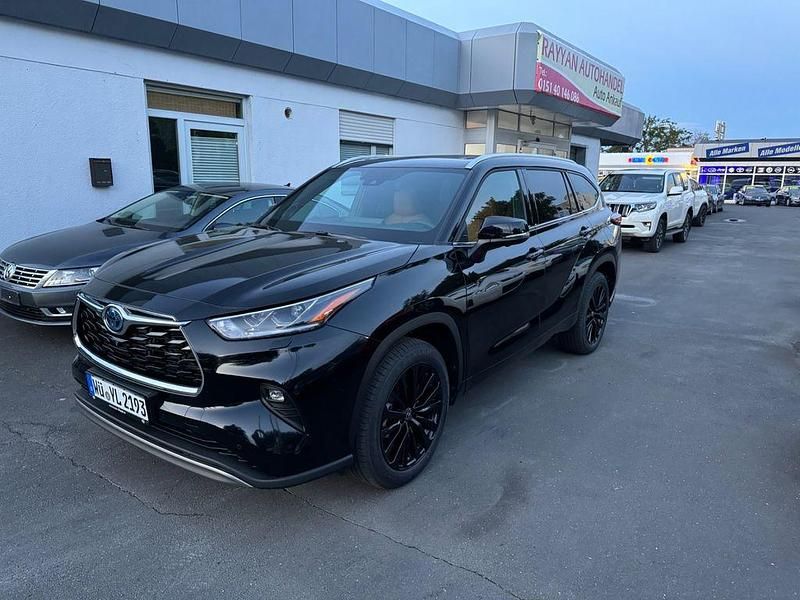 Schwarz Gebraucht 2024 Toyota Highlander Hybrid Luxury SUV | 69.000 € - Bild 1/4