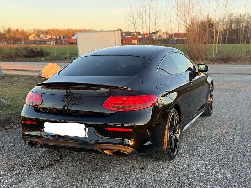 Gebraucht Mercedes C250 Night 211 PS (155 kW) 2017 Schwarz Coupé