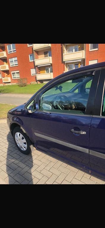 Gebraucht VW Touran Basis 105 PS (77 kW) 2003 Blau Van / Kleinbus