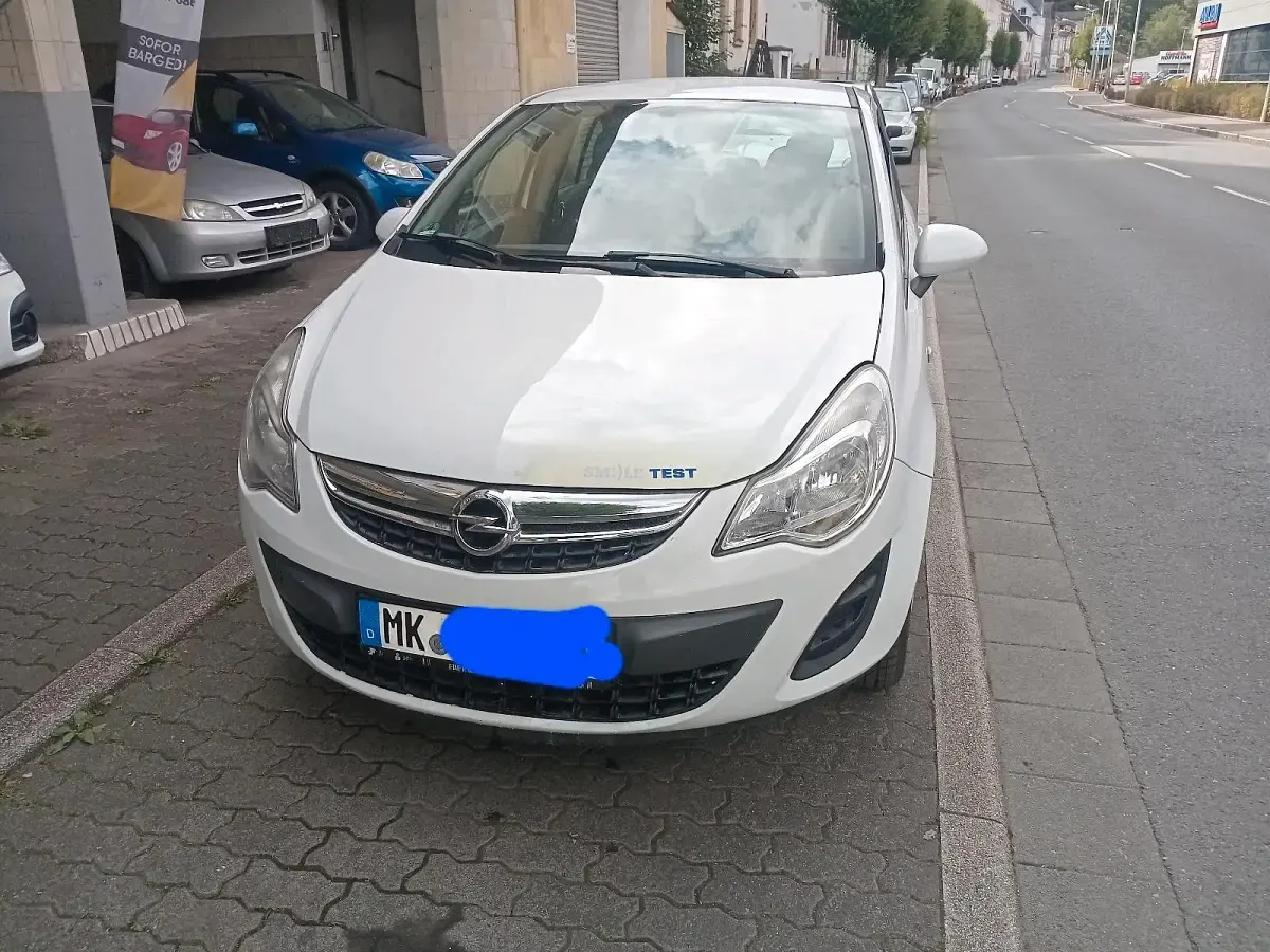 Gebraucht Opel Corsa 65 PS (47 kW) 2011 Weiß Kleinwagen