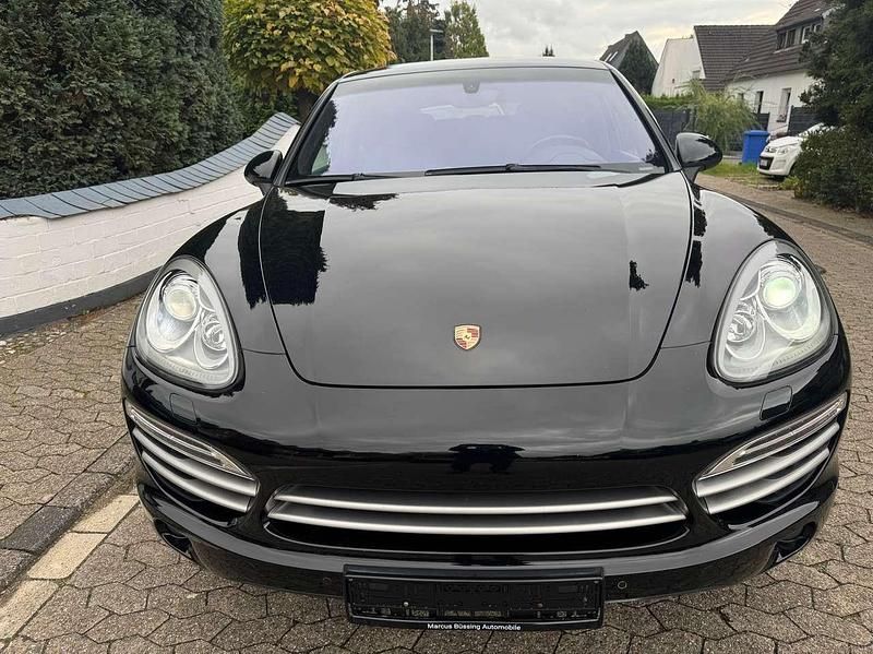 Tiefschwarz Gebraucht 2014 Porsche Cayenne Edition SUV | 20.990 € (Superpreis) - Bild 1/4