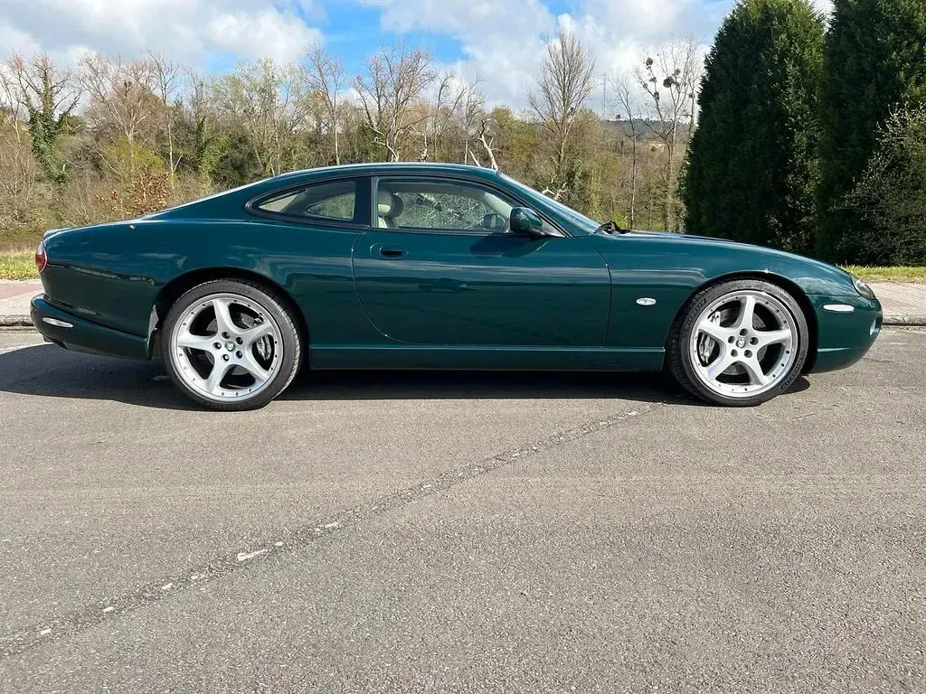 Gebraucht Jaguar XKR 400 PS (294 kW) 2004 Grün Coupé